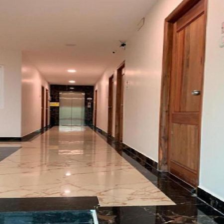 Hotel Rani And Rani Residency ポンディシェリ エクステリア 写真