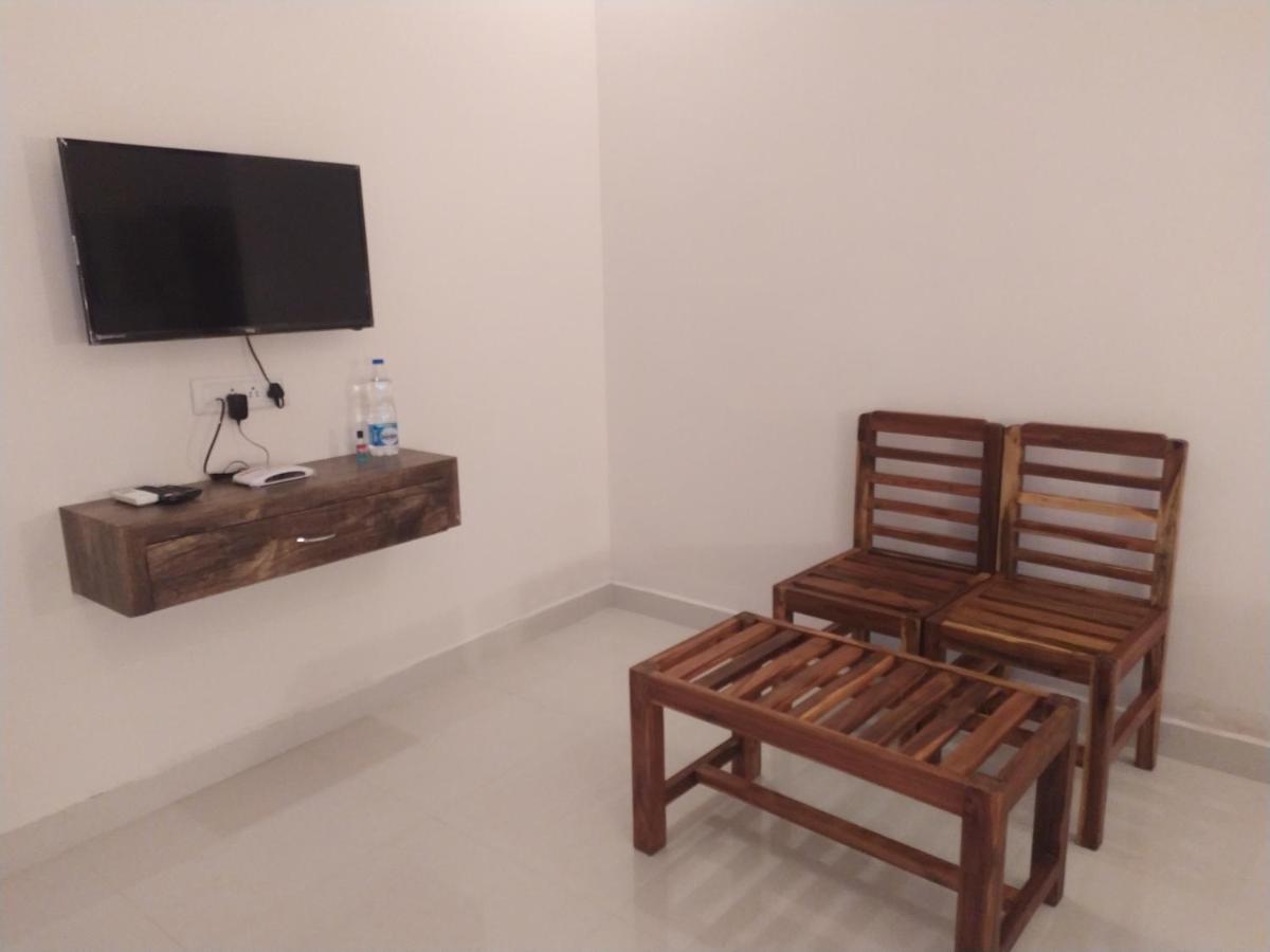 Hotel Rani And Rani Residency ポンディシェリ エクステリア 写真