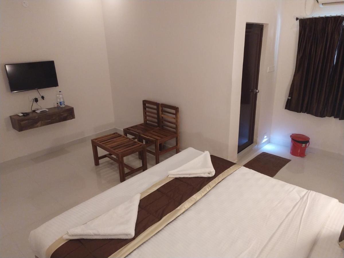 Hotel Rani And Rani Residency ポンディシェリ エクステリア 写真