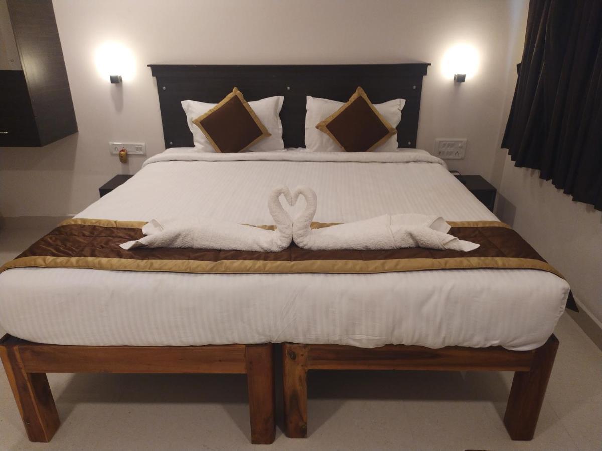 Hotel Rani And Rani Residency ポンディシェリ エクステリア 写真