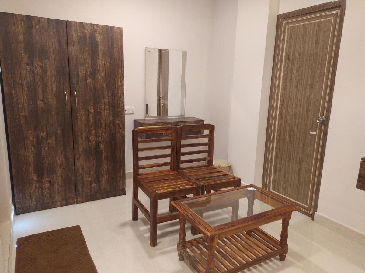 Hotel Rani And Rani Residency ポンディシェリ エクステリア 写真