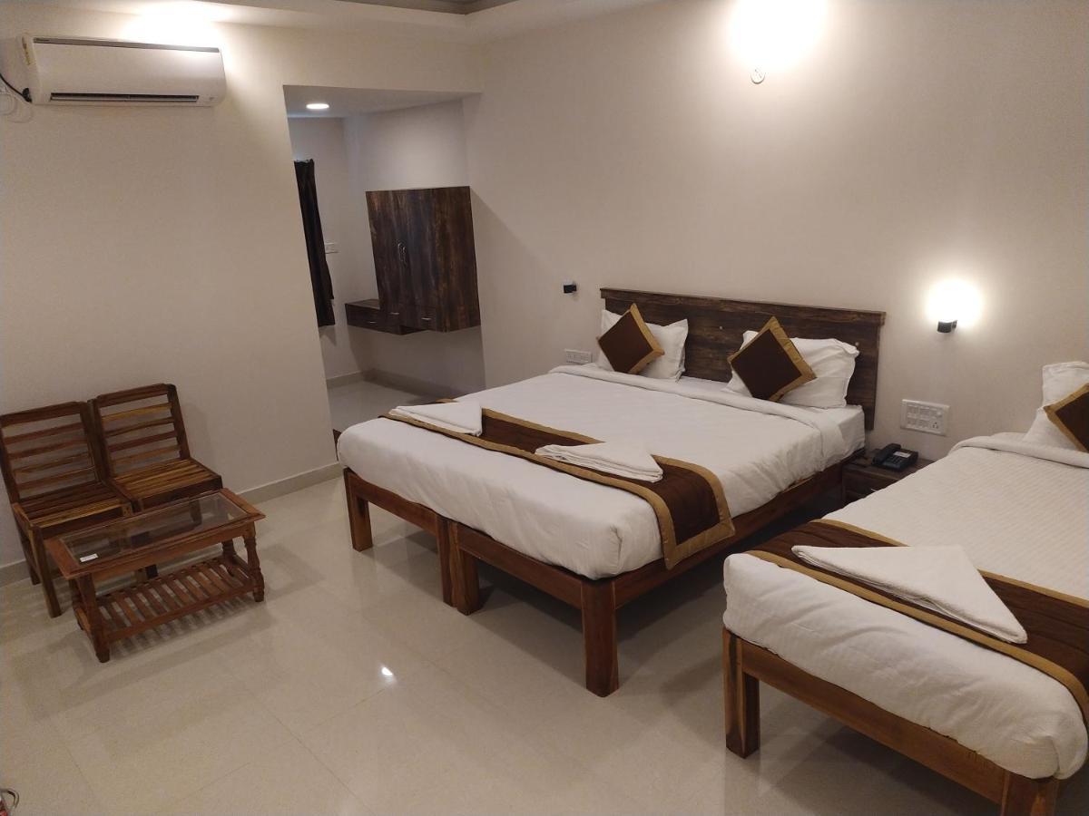 Hotel Rani And Rani Residency ポンディシェリ エクステリア 写真