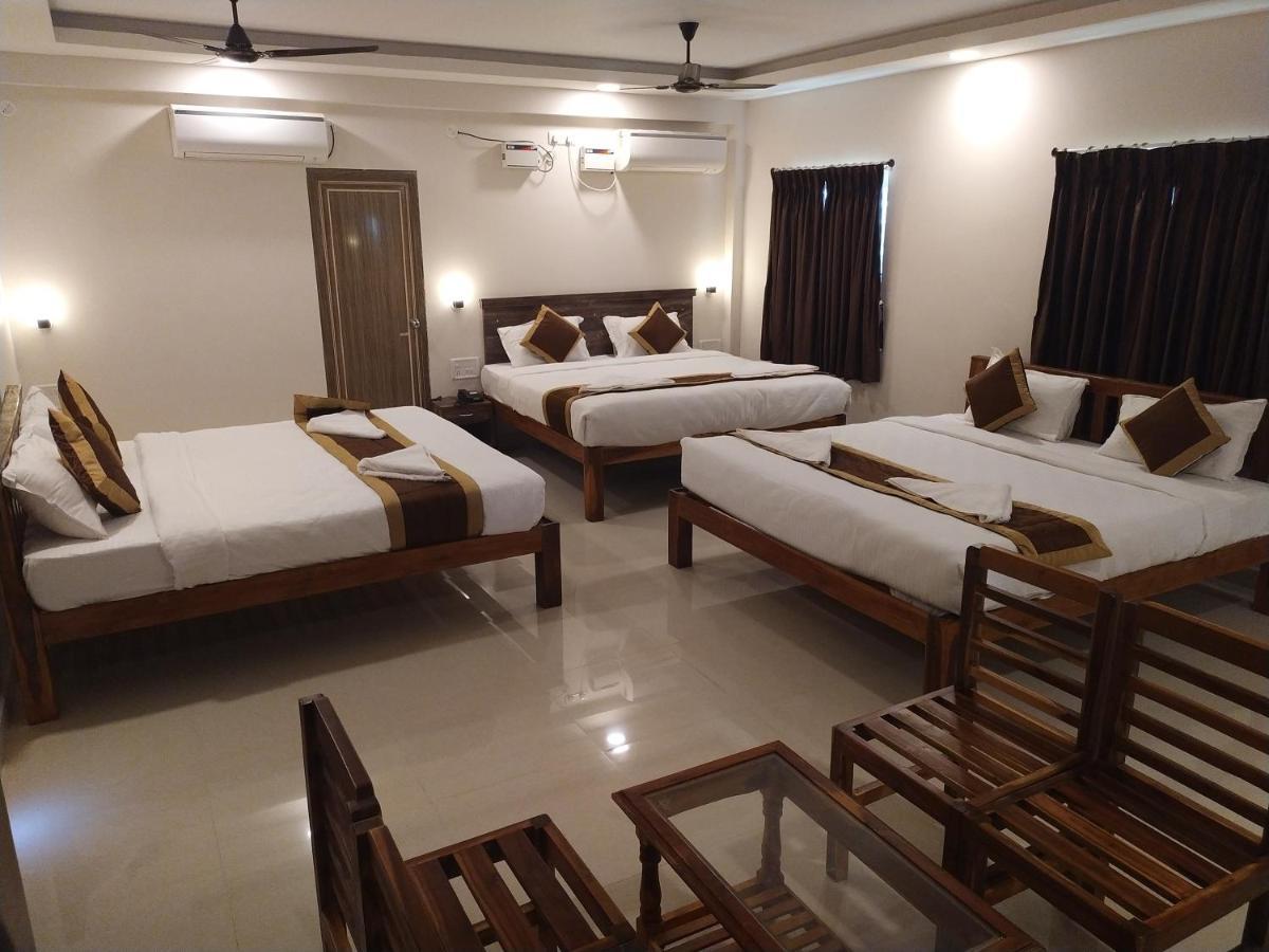 Hotel Rani And Rani Residency ポンディシェリ エクステリア 写真