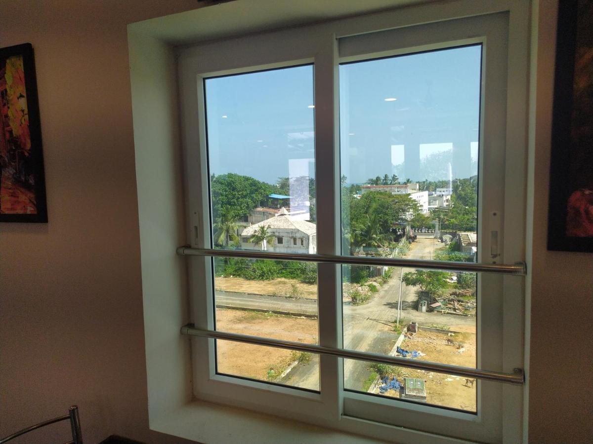 Hotel Rani And Rani Residency ポンディシェリ エクステリア 写真